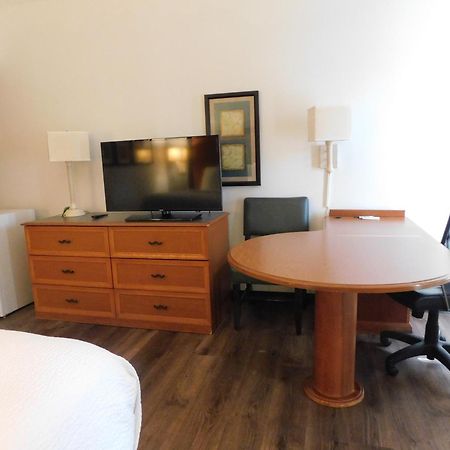 Hotel La Quinta By Wyndham Winston-Salem Extérieur photo