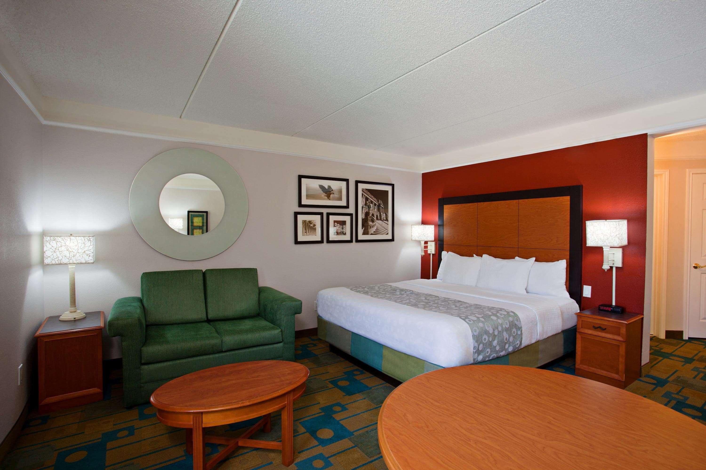 Hotel La Quinta By Wyndham Winston-Salem Extérieur photo