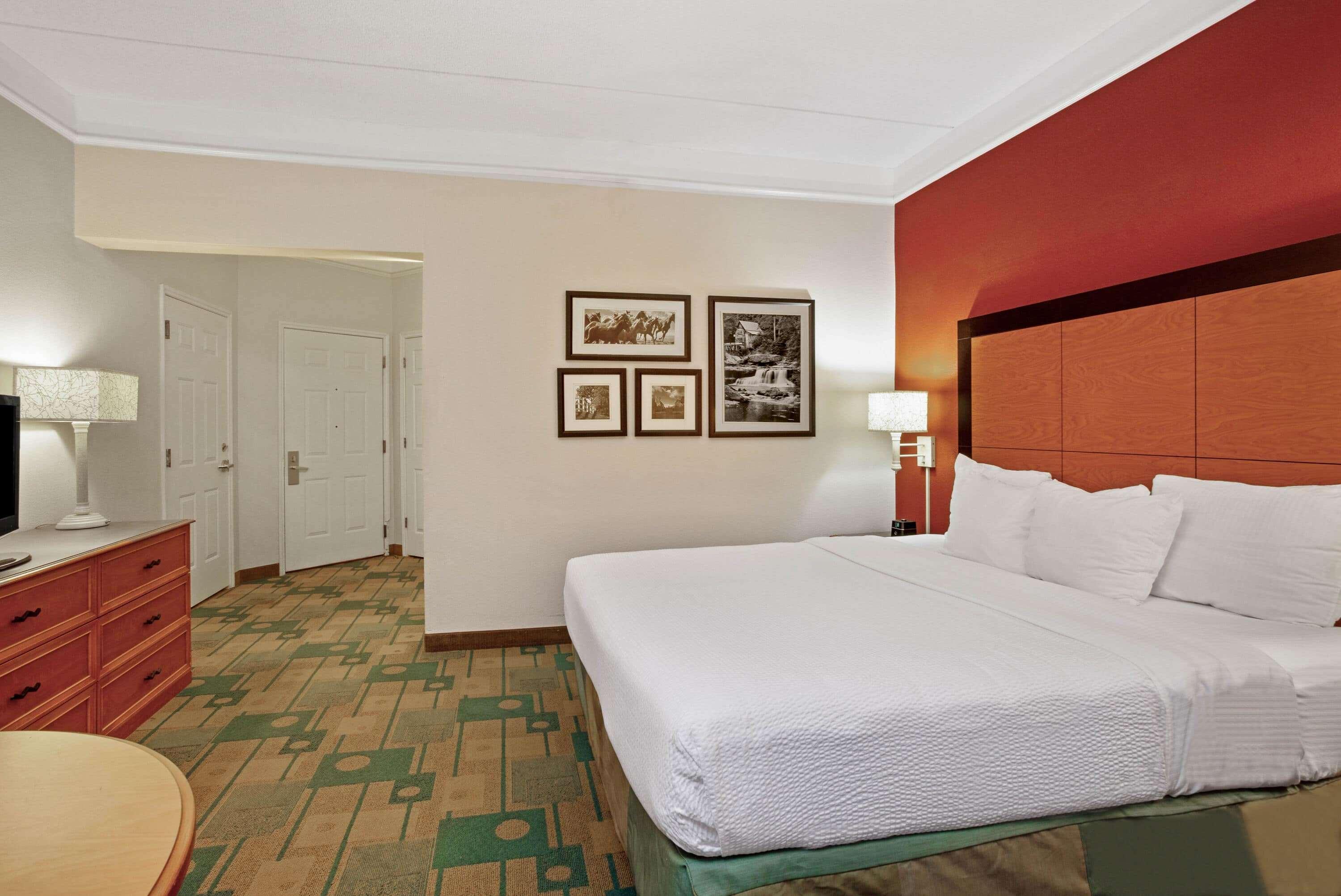 Hotel La Quinta By Wyndham Winston-Salem Extérieur photo