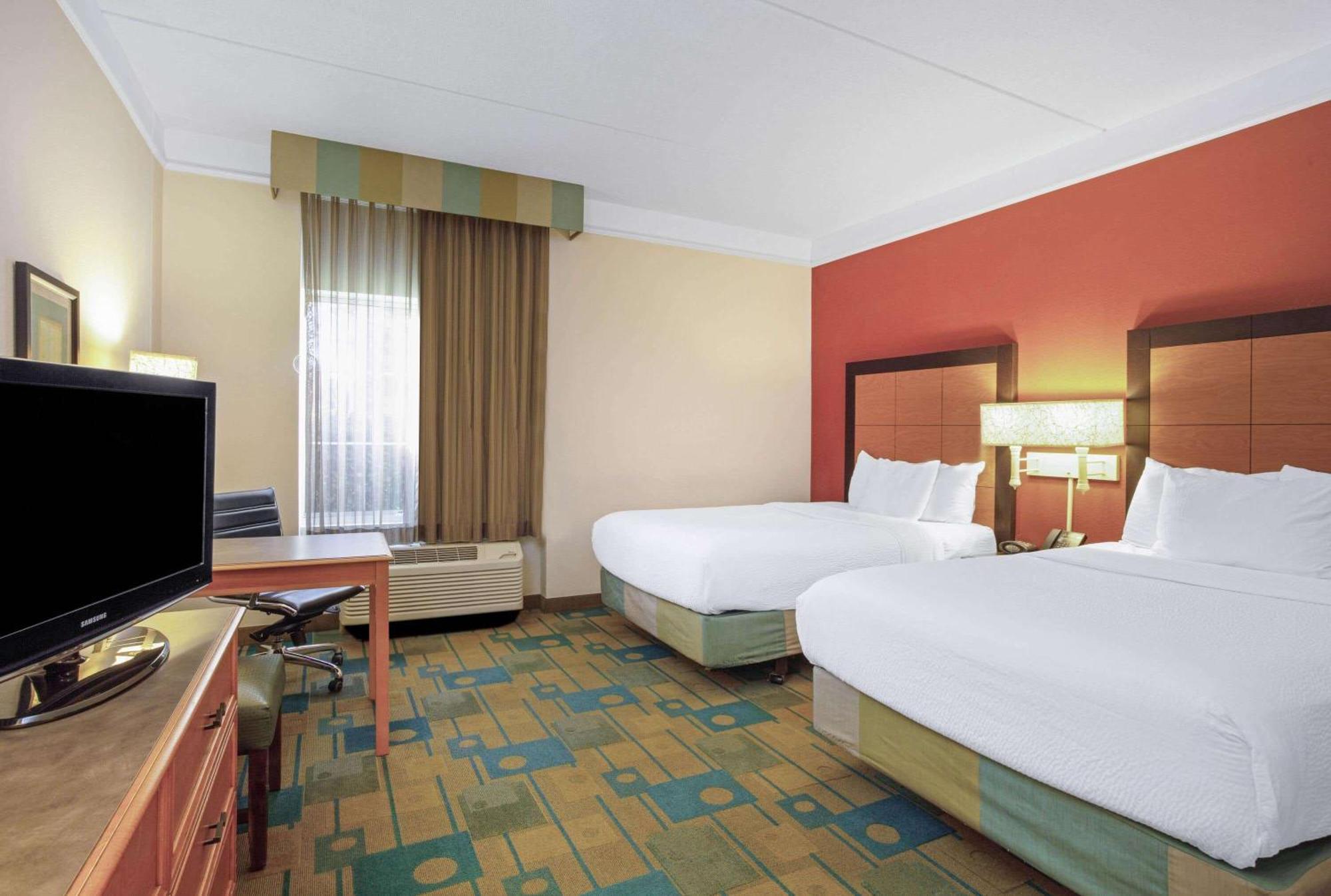 Hotel La Quinta By Wyndham Winston-Salem Extérieur photo