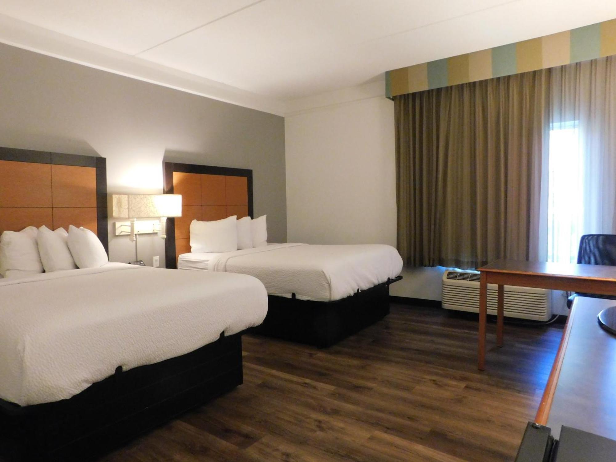 Hotel La Quinta By Wyndham Winston-Salem Extérieur photo