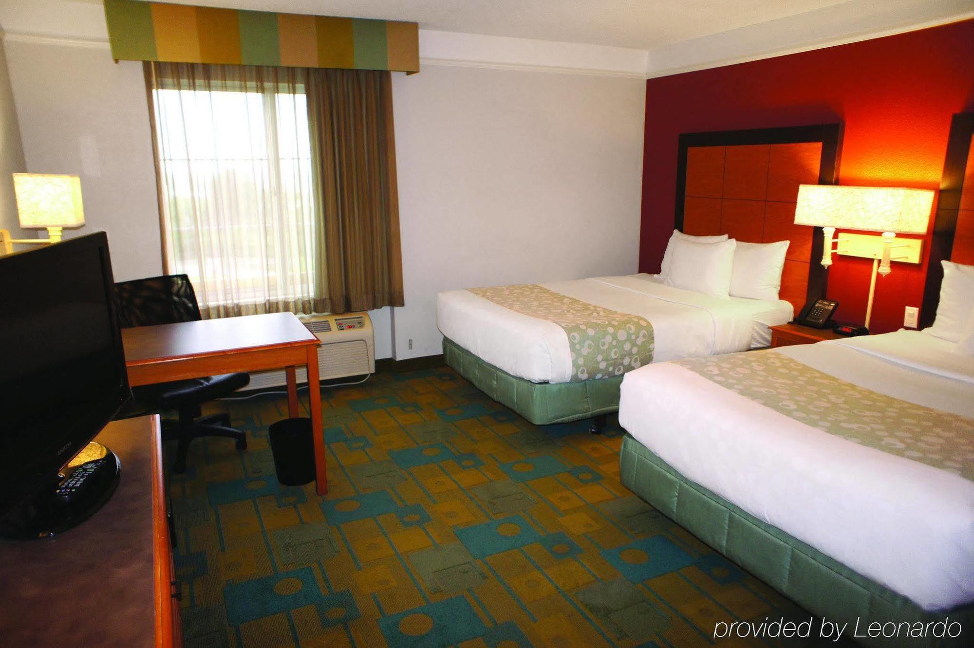 Hotel La Quinta By Wyndham Winston-Salem Extérieur photo